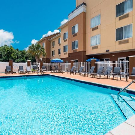 Fairfield Inn & Suites Марианна Екстериор снимка