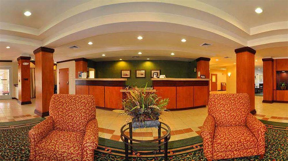 Fairfield Inn & Suites Марианна Екстериор снимка