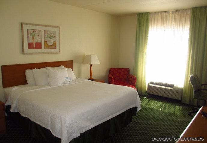 Fairfield Inn & Suites Марианна Екстериор снимка